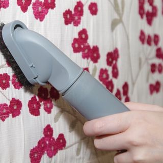 curtain-cleaning shot