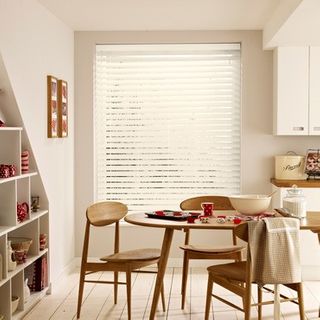 Wooden Blinds_Haywood Vanilla White_Roomset