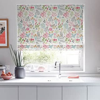 Roman_Blind_Ester_Pastel_Roomset