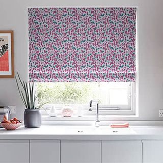 Roman Blind Blossom Raspberry