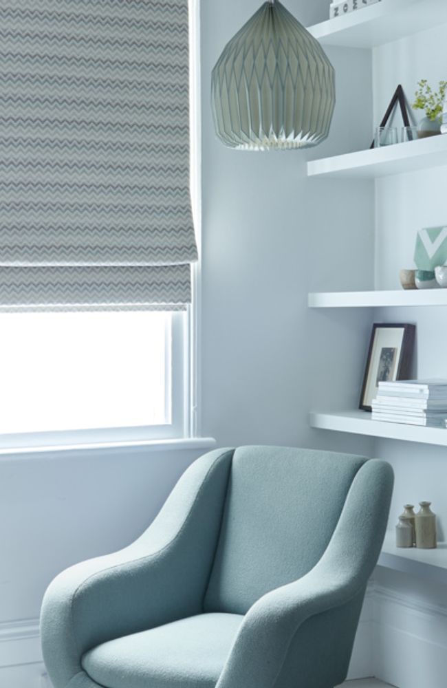 Lazio-Natural-Roman-blind-bedroom