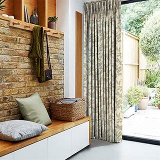 Curtains_Roomset_Delizia-taupe