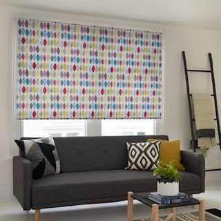 Droplets rainbow roller blind