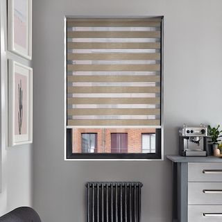 Enlight rattan roller blind