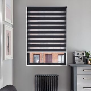 Enlight raven roller blind