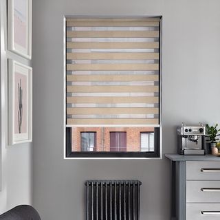 Enlight wicker roller blind