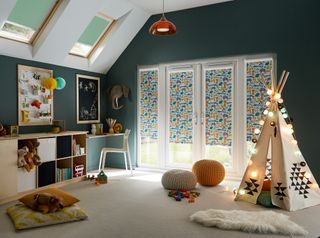 Jungle Book Safari Perfect Fit blind in children's playroom