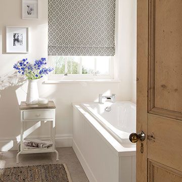 Roman Blind_Laverne Graphite_Bathroom