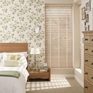 Wooden Blinds_Haywood Limed White_Roomset