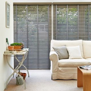 Wooden Blinds_Wood Illusions Beachwood_Roomset