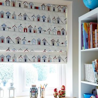 Roman Blind_Beach Huts Blue_Kids Bedroom