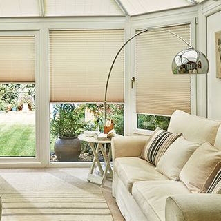 Pleated Blind_Elba Bisque_Roomset