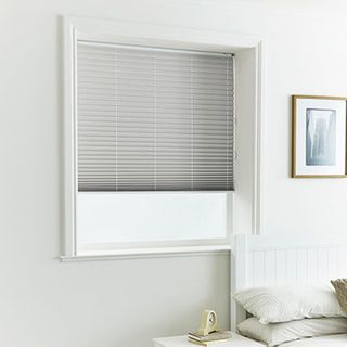 Pleated Blind_Lanbury Grey_Roomset