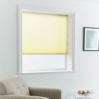 Pleated Blind_Mini Stripe Maize_Roomset