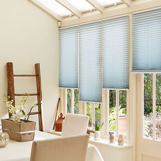 Pleated Blind_Sasso Aqua_Roomset
