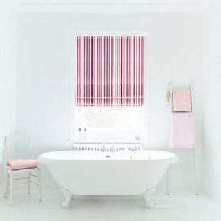 Roman Blind_City Berry_Roomset