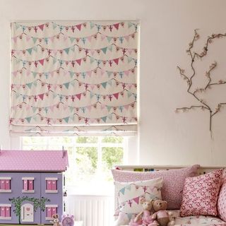 Roman Blind_Bunting Chintz_Roomset