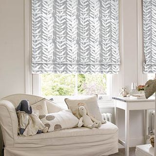 Roman Blind_Isra Dove Grey_Roomset