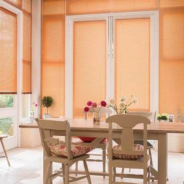 Venetian Blind_Sheer Luxury Brushed Copper_Roomset