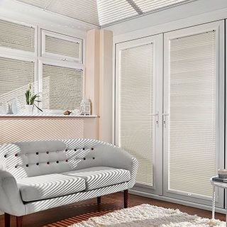 Venetian Blind_Spectrum Mint Cream_Roomset