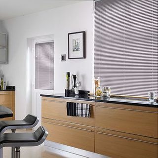 Venetian Blind_Spectrum Sugar Pink_Roomset