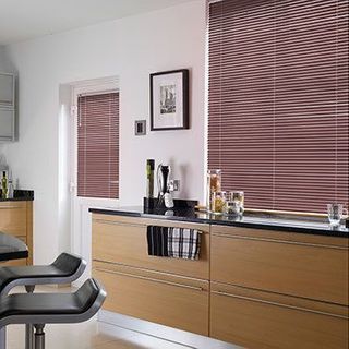 Venetian Blind_Studio Wild Plum_Roomset