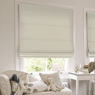 Roman Blind_Tetbury Ivory_Roomset