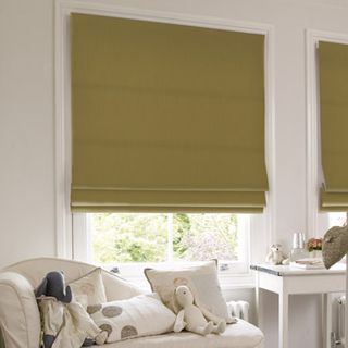Roman Blind_Tetbury Pistachio_Roomset