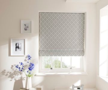 laverne-graphite-roman-blind