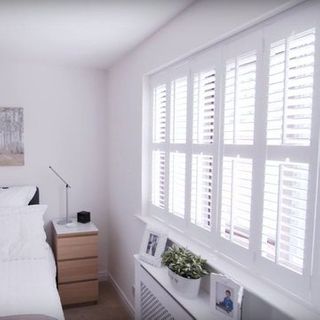 White bedroom shutter9.jpg