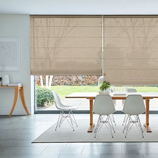 lyra-linen-voile-roman-blind