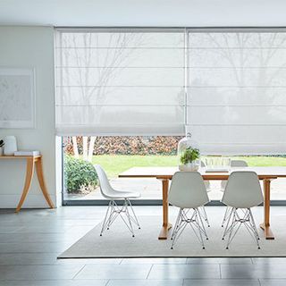 lyra-white-voile-roman-blind