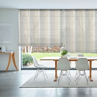 ombre-smoke-voile-roman-blind