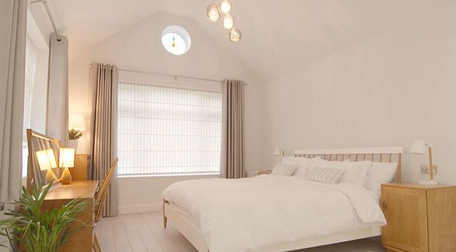 leila's-roman-blind