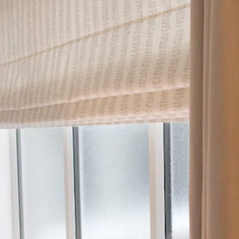leila's-roman-blind