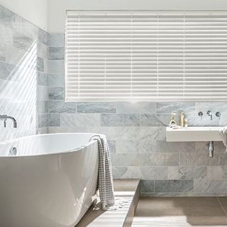 Wooden Blinds_Wood Illusions Natural Stone_Roomset