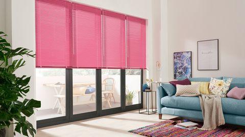 acacia-riviera-fuschia-venetian-blind-bi-fold-doors