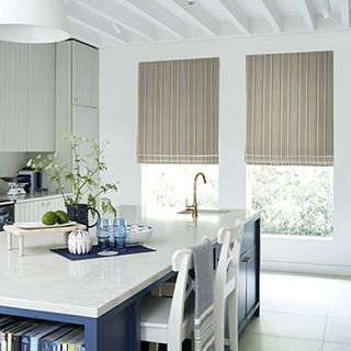 Roman_Blind_Wilcox_Natural