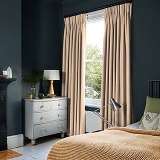 Curtains_Roomset_Tetbury-blush