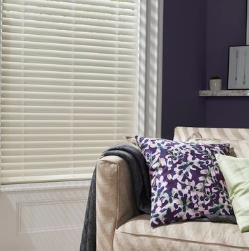 Bone-white-Venetian-blinds