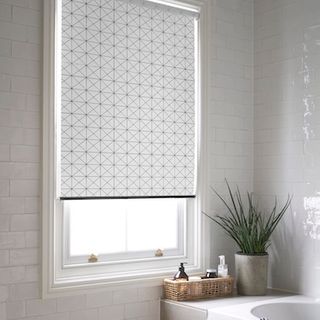 Cosmic jet roller blind