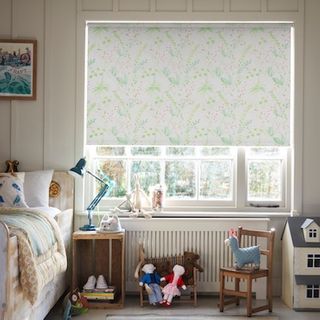 Tropical garden green roller blind