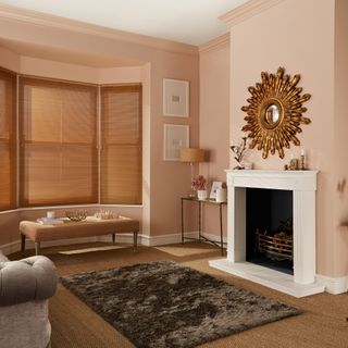 Venetian Blind_Glistening Gold_Living Room