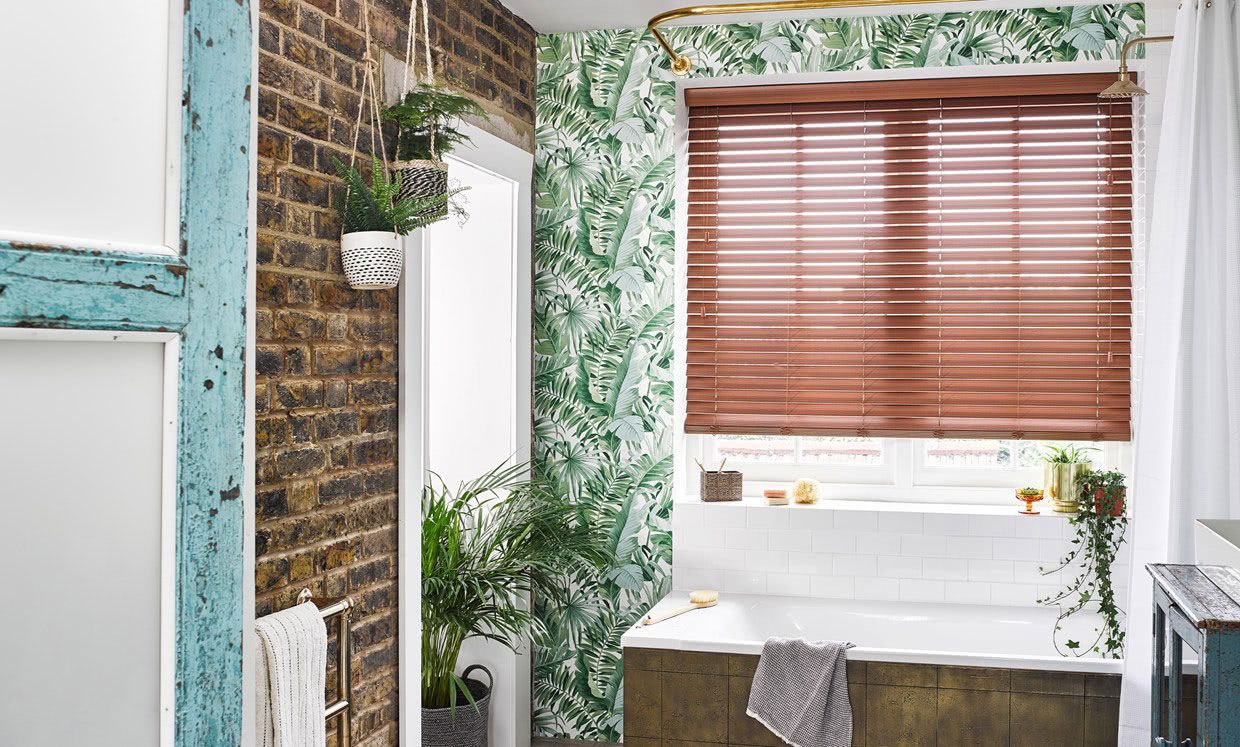 Nutmeg Venetian blinds
