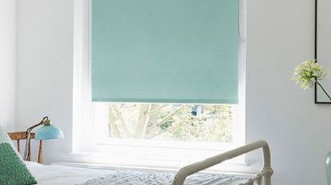 Roller Blind_Burma Eau De Nil_Bedroom