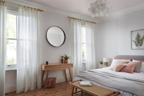 HIL-2021-VOILESLAUNCH-VOILE CURTAINS-ECHO WHITE-LANDSCAPE 1-BEDROOM