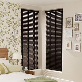Wooden Blinds_Haywood Hickory_Roomset