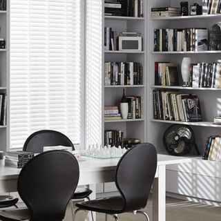 Wooden Blinds_Wood Illusions Polished White_Roomset