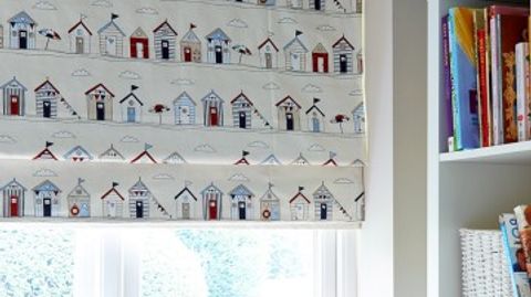 Roman Blind_Beach Huts Blue_Kids Bedroom