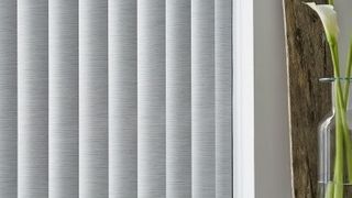 Vertical Blind_Grenoble Linen_Kitchen
